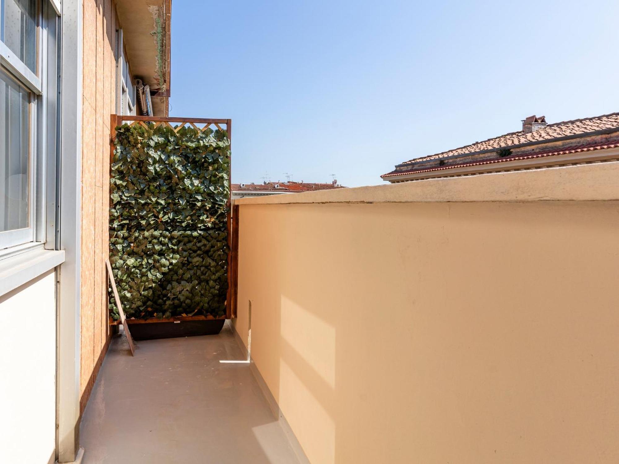 Livorno Central And Modern 2 Apts & 1 Room! Buitenkant foto