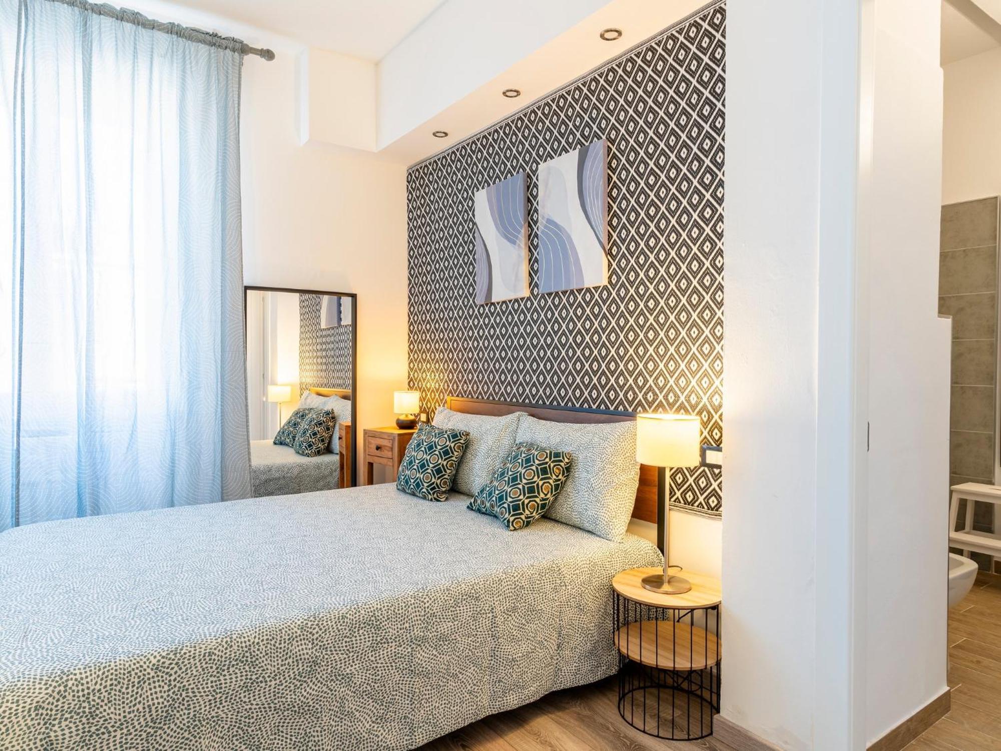 Livorno Central And Modern 2 Apts & 1 Room! Buitenkant foto